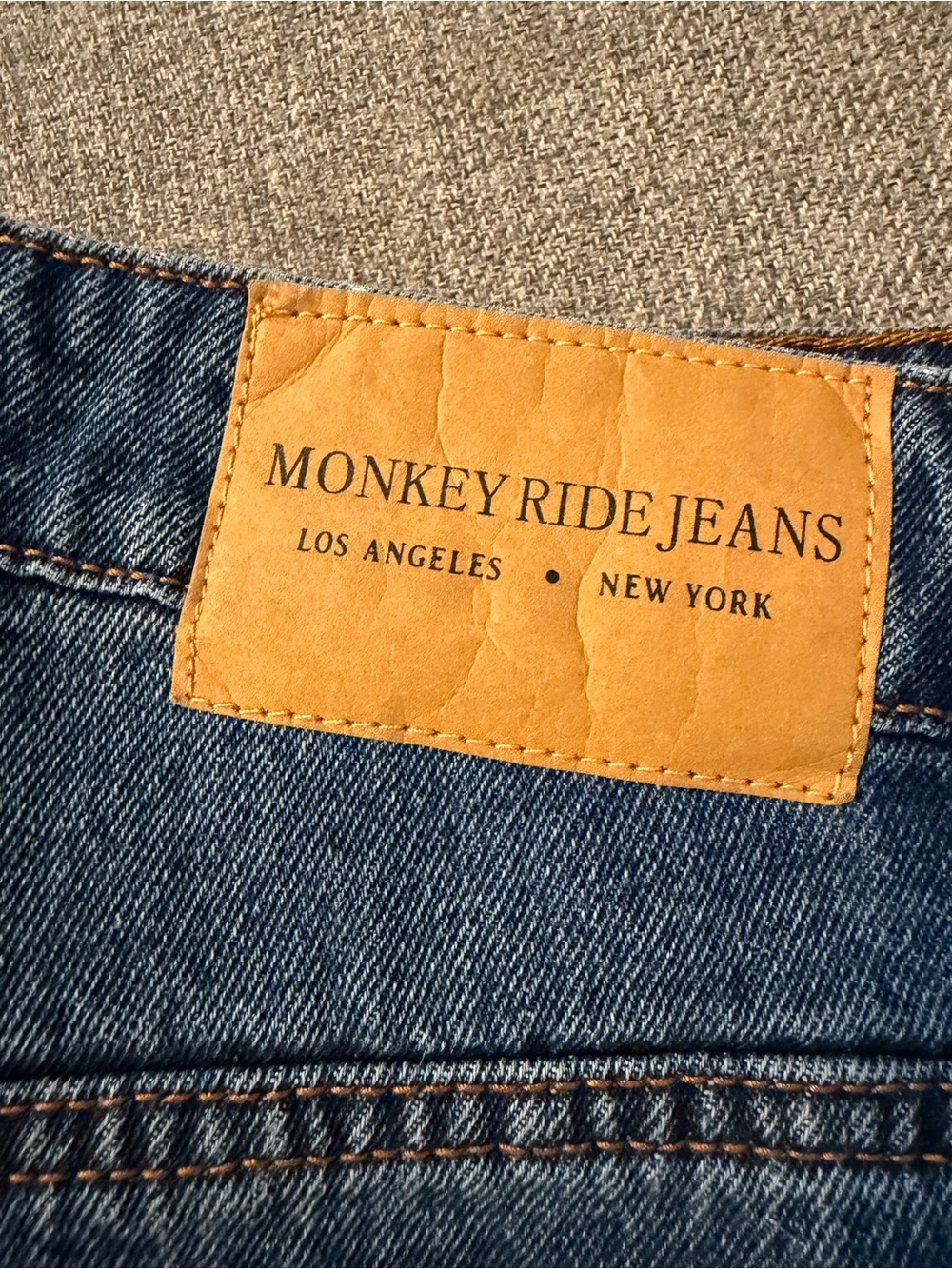 Monkey Ride Jeans Women's High Rise Mom Straight-Leg Jeans in Medium Blue size 3